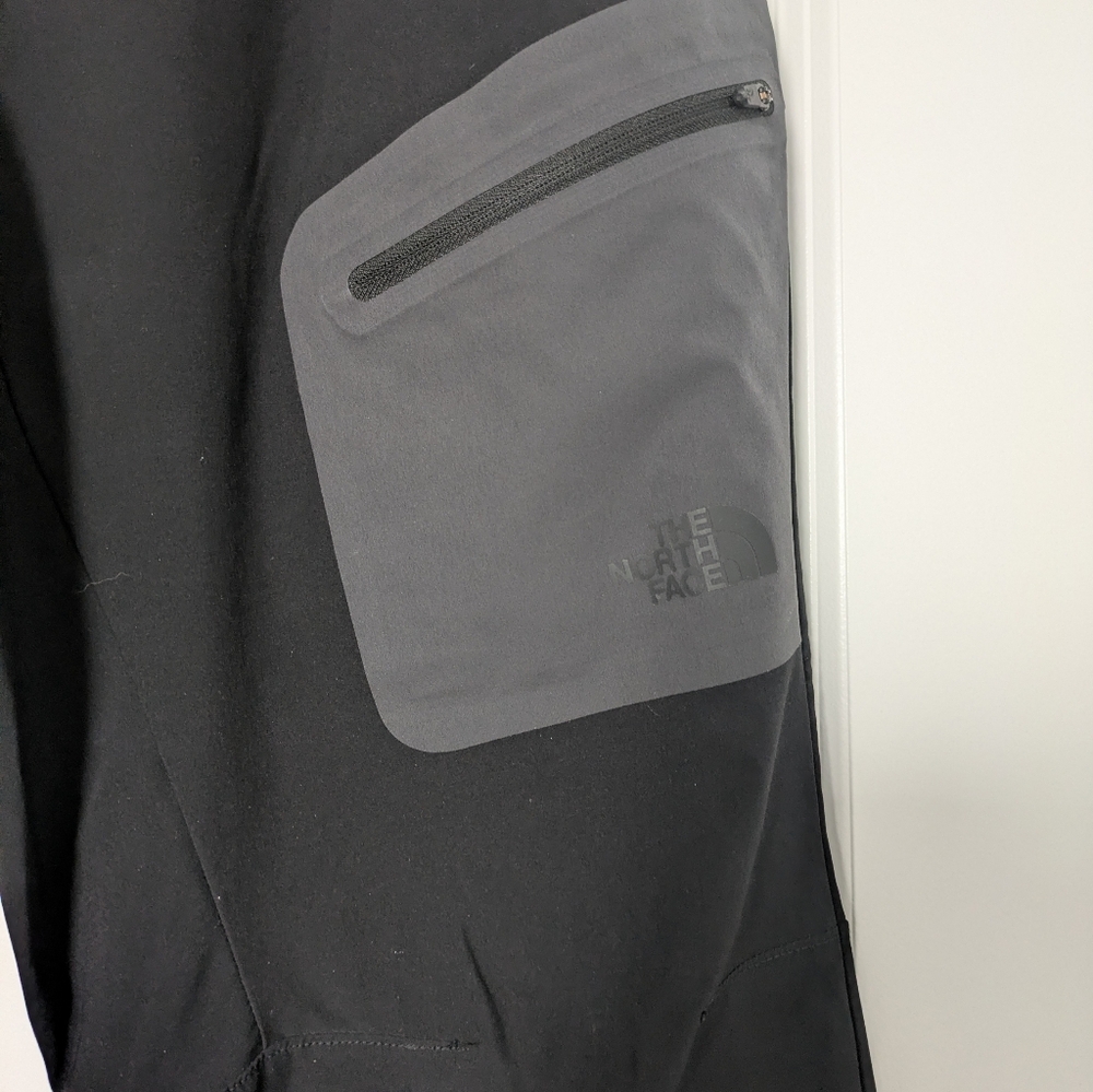 The North Face Men's Lightstride Stretch Tech Pant - Picture 4 of 10